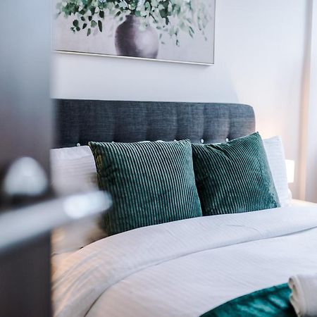 New! Stylish 2-Bed Apartment In Manchester By 53 Degrees Property - Amazing Location, Ideal For Small Groups - Sleeps 4! Екстериор снимка