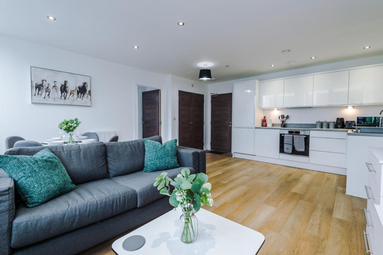 New! Stylish 2-Bed Apartment In Manchester By 53 Degrees Property - Amazing Location, Ideal For Small Groups - Sleeps 4! Екстериор снимка