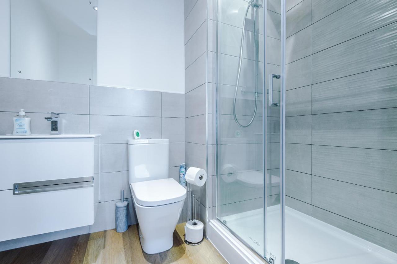 New! Stylish 2-Bed Apartment In Manchester By 53 Degrees Property - Amazing Location, Ideal For Small Groups - Sleeps 4! Екстериор снимка