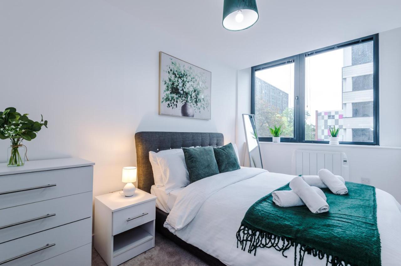New! Stylish 2-Bed Apartment In Manchester By 53 Degrees Property - Amazing Location, Ideal For Small Groups - Sleeps 4! Екстериор снимка